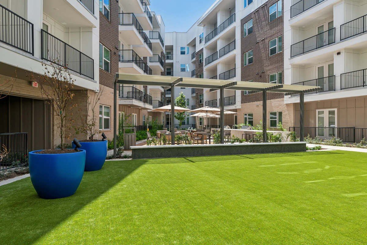 Fuse at Park Row, Multifamily property 16